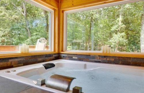 Secluded Cabin, Jacuzzi, Pool Table, King Bed & Fire Pit - Photo 10