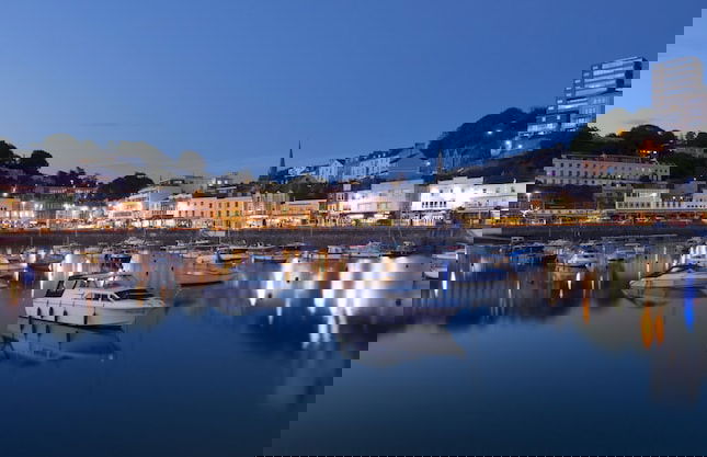 Modern 2 bed Apartment With sea Views - Foto 26