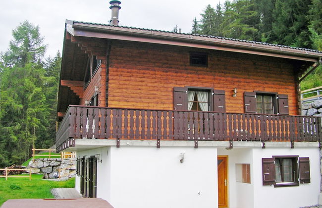 Luxurious Chalet in Riddes with Hot Tub - Foto 19