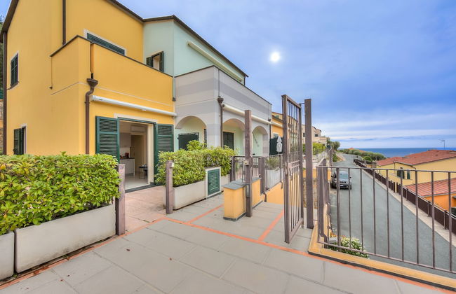 Mareazzurro Hill- Panorama View - Photo 15