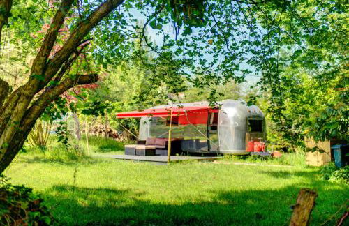 Vintage glamping Airstream with Farm Animals - Foto 18