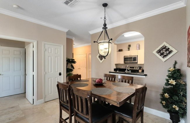 Spacious 3 Bed, 2 Bath Condo In Gated Community 3 Bedroom Condo by RedAwning - Foto 8