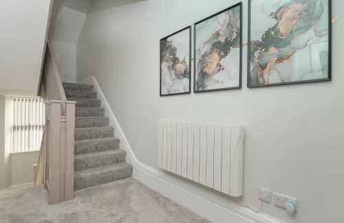 Dwell Living Luxurious 5BD House Central - Foto 7