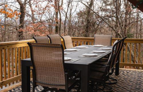 Massanutten resort fun escape at the Woodpecker Chalet - Foto 76