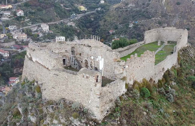Tickets to Taormina Castle + Audio Guide - Foto 1