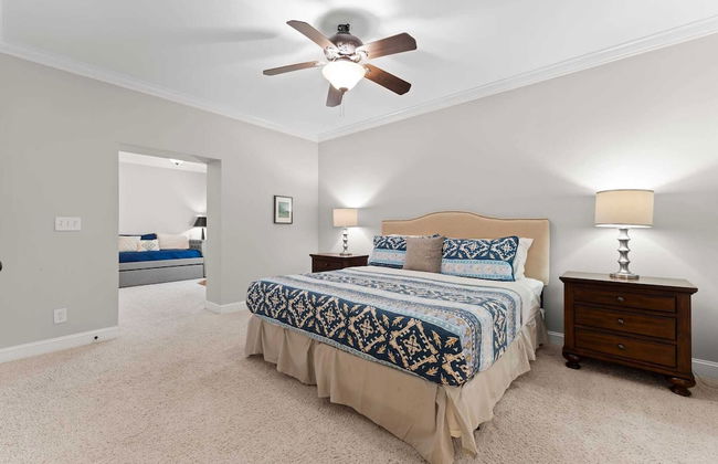 Whitetail Cove by Avantstay Lakefront w/ Pool + Private Dock Sleeps 20 - Photo 34