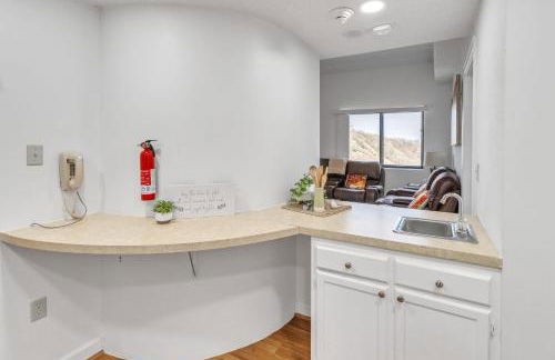 Handsome 2BR Condo with Gorgeous Views in Sugar Mountain! condo - Foto 26