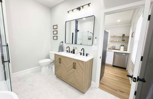 Jennifer's Spa-Like Modern & Chic Broadway Retreat - Foto 12