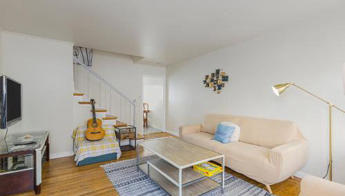 3 Bedroom 2 Bathroom House, Walkable to BART, Free Parking, Views - Foto 3