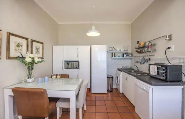 Perfect Getaway in Clifton - Photo 5