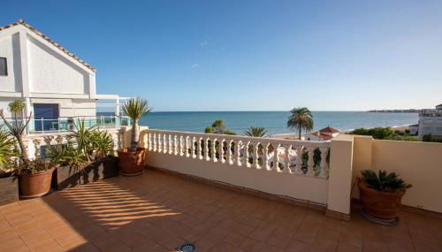 Caleta, ático, 3 dormitorios frente al mar, by Bookindenia - Foto 2