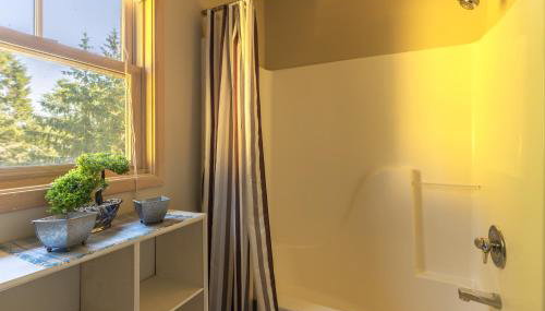 Pebble Hideaway-downtown Douglas and close to beach! - Foto 5