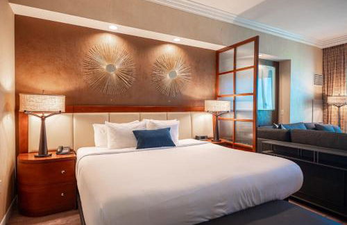 No Resort Fee Strip View Balcony+Free Valet+ Pool - Foto 11