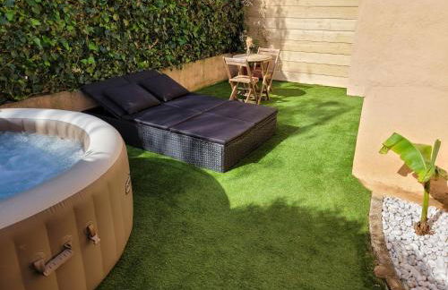 Nuit d'évasion love room avec baignoire balnéothérapie - Foto 6