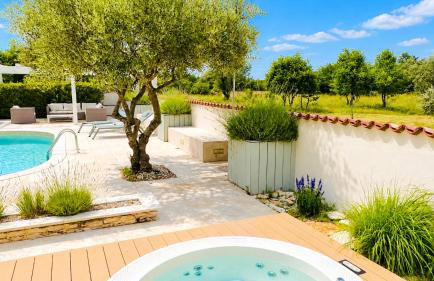 Private 9000qm Estate Villa with Pool and Yacuzzi and Sauna absolute Privacy near Fazana - Foto 50