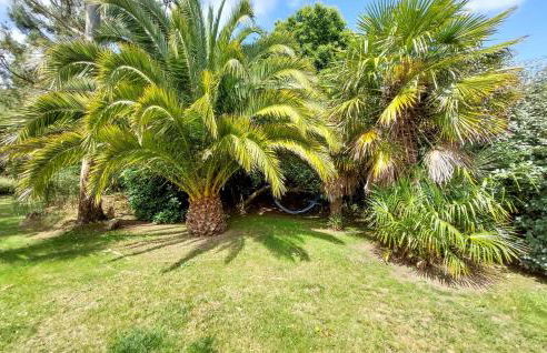 Amazing Home In Ploubezre - Foto 18