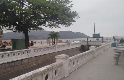 Apartamento Studio ao Lado da Praia com Wi-Fi e TV Smart - Foto 29