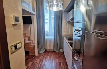 Metro stop, Prada & Design - Foto 2