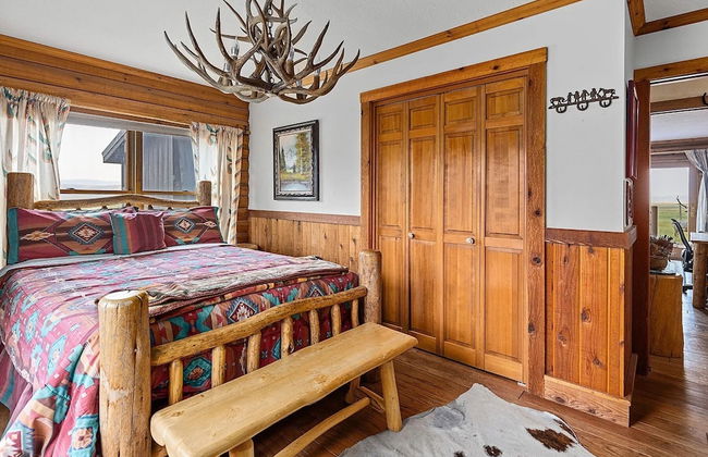 NEW! Elk Refuge Safari Chalet with Teton Views! - Foto 2
