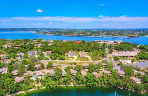 Lakefront Treehouse on Lake Travis Pool & Hot Tub - Foto 29