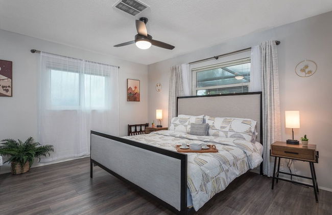 Playful Dolphins Pool Home - Foto 19