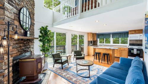 Hot Tub, Wraparound Deck, & WiFi at Chalet Cabin - Photo 3