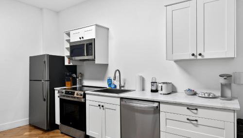 Cozy 1st-Floor Flat 2BR Backyard Free Parking - Foto 3