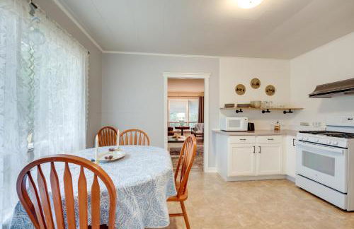 Peaceful Saint Germain Home with Fire Pit! - Photo 7