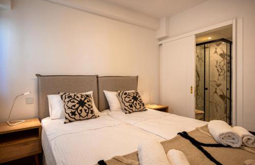 AmphiMatrion Luxury Residence - Photo 43