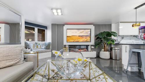 New Modern Hybrid 4 Bedrooms 7 Bed apartment 12 guest capacity - Foto 1