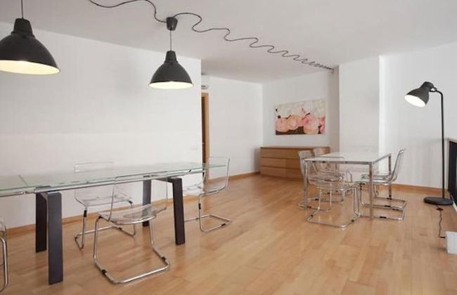 Spacious Apartment for Families Near Park Guell - Foto 18