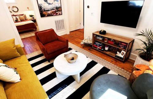 Mill House in Beautiful Downtown Jefferson - Foto 5