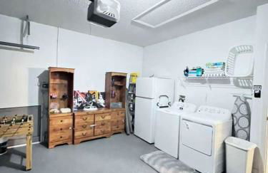 Spacious 2 en-suite BR, pool & spa retreat - Foto 29