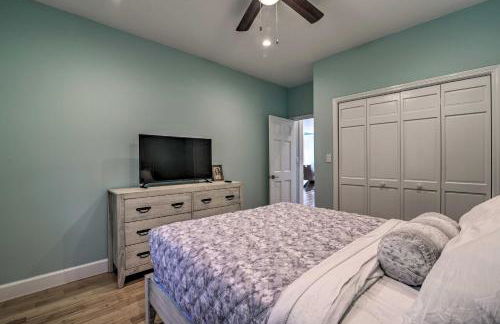 Luxurious Waterfront Home with Private Pier and Views! - Foto 23