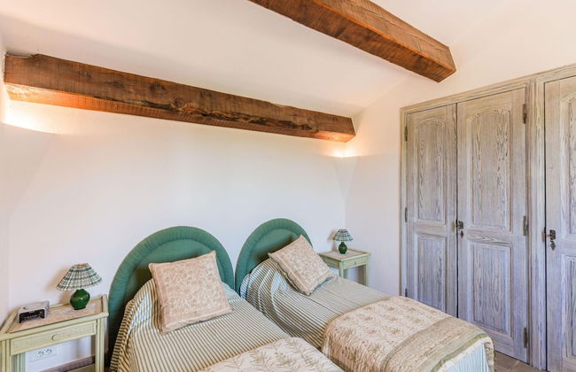 Chateau in Lorgues With Pool & Vineyard Views - Foto 8