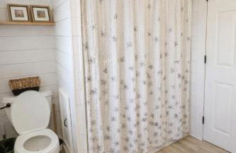 Charming Cottage with Fenced Backyard Pet Friendly - Foto 14