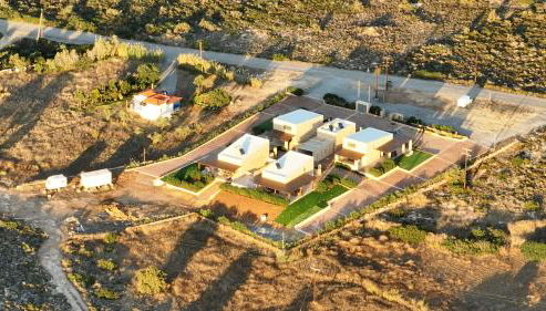 Tago Houses - Photo 5