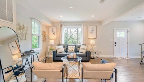 Walk to the stadium, downtown, West St - close to everything - Foto 4