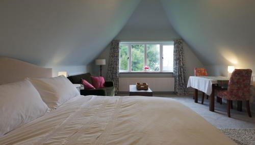 Secluded Bolthole - Photo 3