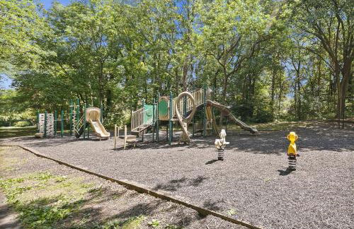 Townhome in No VA, 40 Mins to DC, Pets OK, Fast WiFi - Foto 19