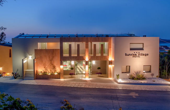 Sunrise Village Hotel - Photo 37