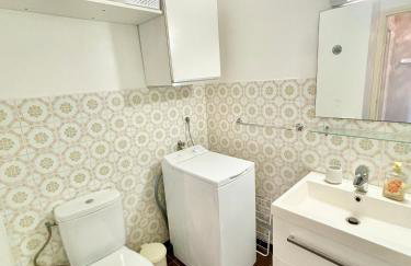 A 20min d AJACCIO, Grand studio 3 personnes - pieds dans l'eau - accès direct plage - vue mer exceptionnelle - Foto 10