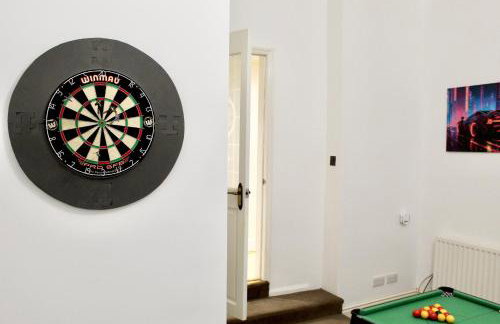 4 bedroom home with games room - sleeps 8 Perfect for families, groups and contractors - Foto 7