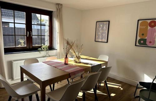 Spacious & Bright Family Escape - Photo 31