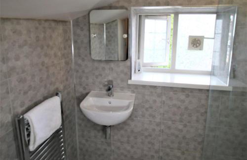 Stylish Loft Apartment by Property Promise - Foto 16