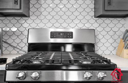 ValleyVibe: Modern Comfort in North Valley - an Irvie Home - Foto 12