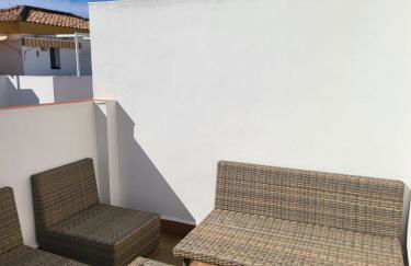 MET Oliva Nova Playa chalet grande con jardín MET a 5 minutos y a 3 de la playa - Photo 12