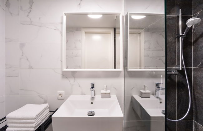 Rhino Studios - Photo 36