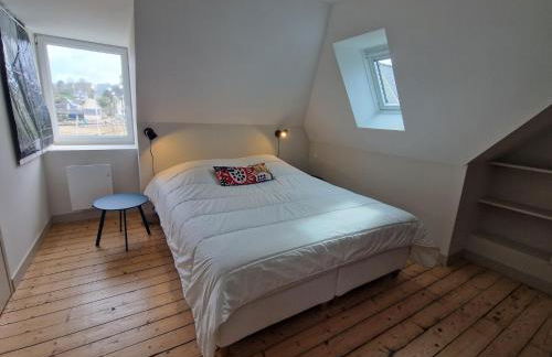 Charming Breton Holiday Home Right by the sea - Photo 46