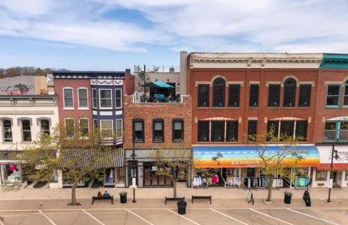 Luxury Downtown South Haven Condo With Rooftop Deck - Photo 44